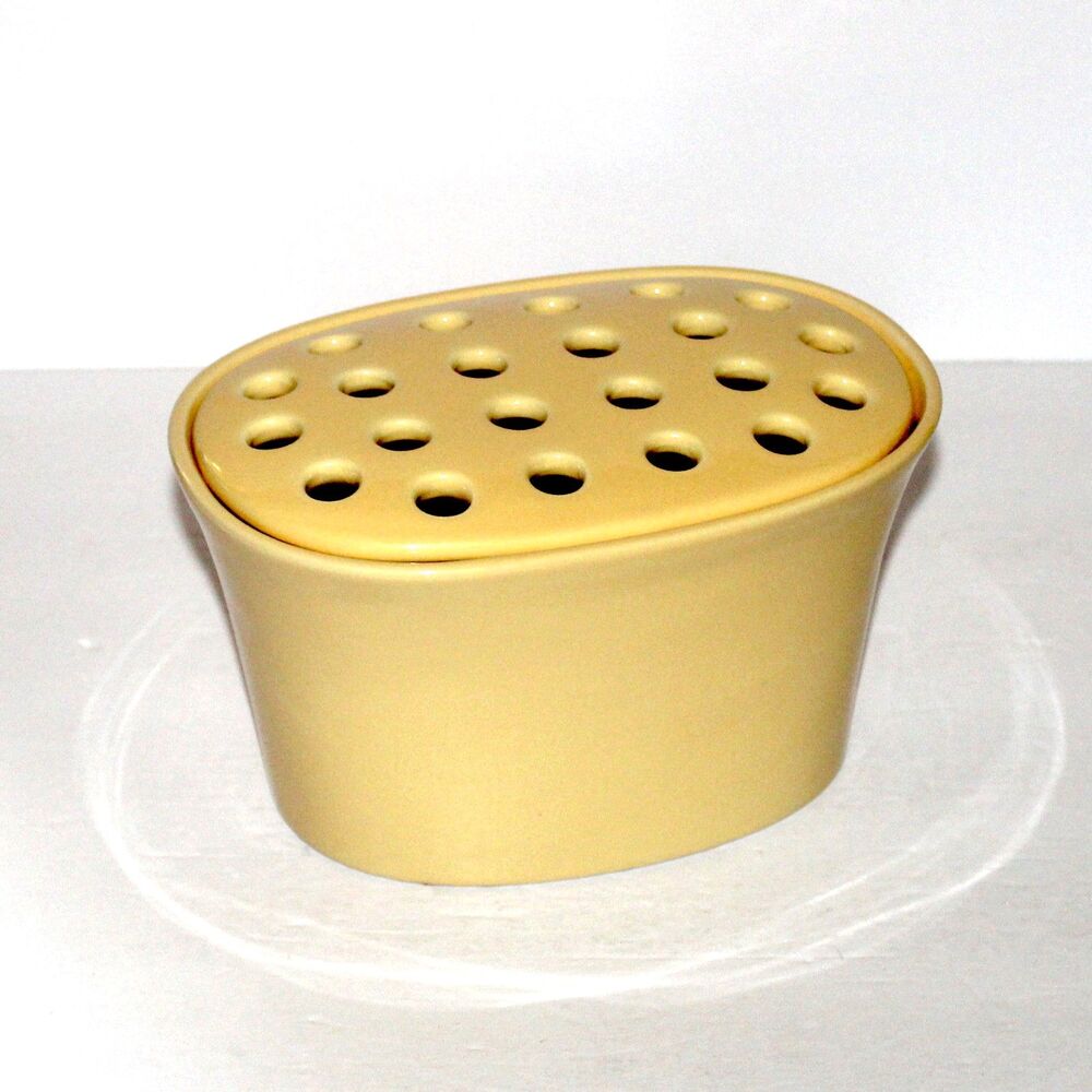 Southern Living Ceramic Pot Vase Flower Frog Lid Hospitality Butter Yellow